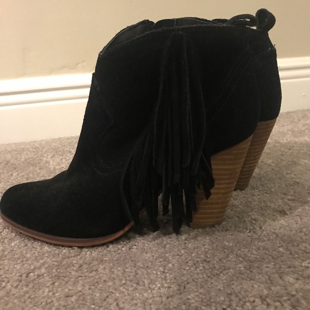 STEVE MADDEN BOOTIES SIZE 6.5